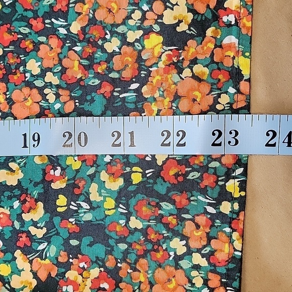 J. Crew Size S Ditzy Floral Pattern Pleated Front Long Sleeve Blouse - Picture 11 of 14